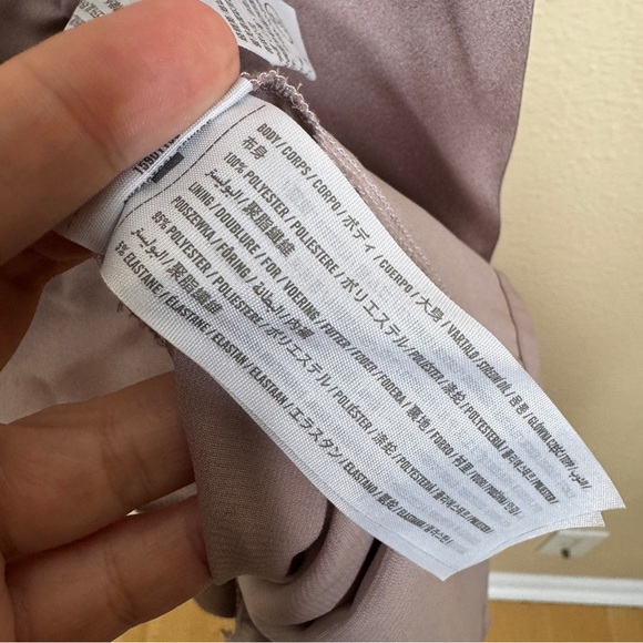 Abercrombie & Fitch Dress Women's Medium Dusty Lavender Satin Button Front Midi - Picture 3 of 7